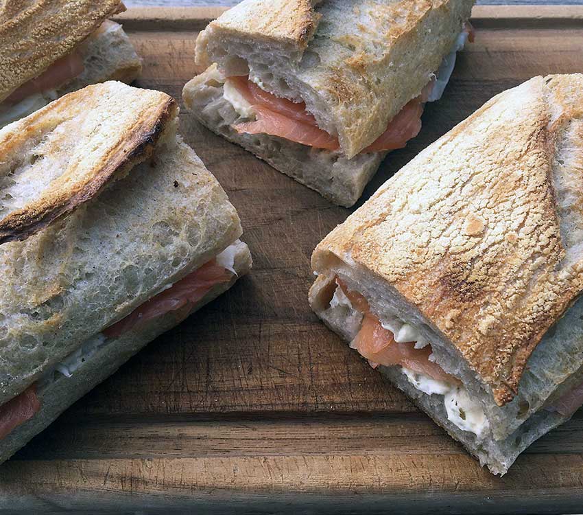 Opskrift: Sandwich med laks og peberrod