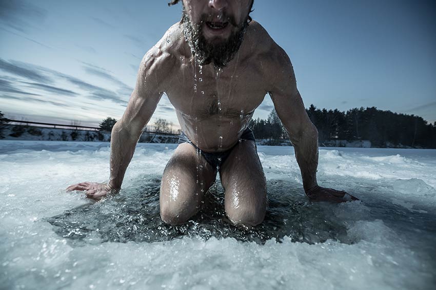 Vinterbadning gør dig lykkelig hvorfor du skal prøve det kolde gys