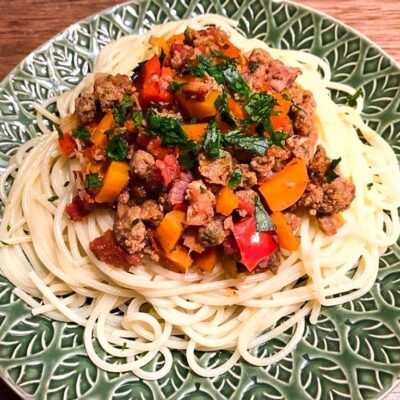 Vegetarisk-spaghetti-med-kødsovs-med-Quorn