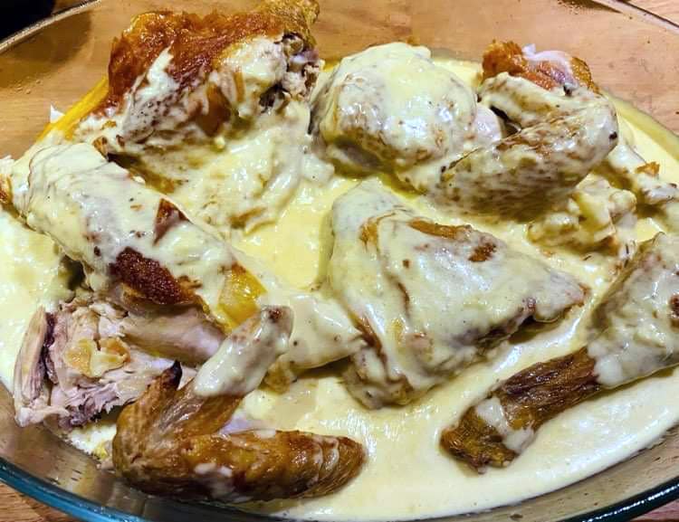 Opskrift: Shkmeruli – georgisk kylling i hvidløgs/flødesovs (KETO/LCHF)