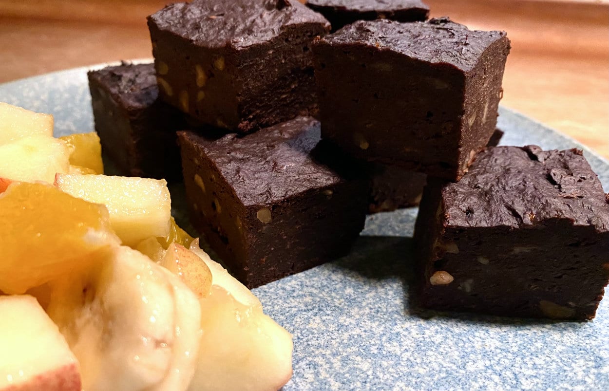 Opskrift: Verdens nemmeste brownie (3 ingredienser, 35 minutter)