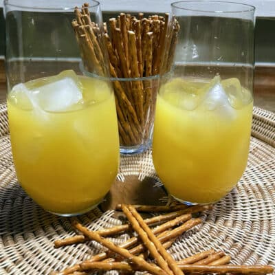 Orange fizz gin cocktail