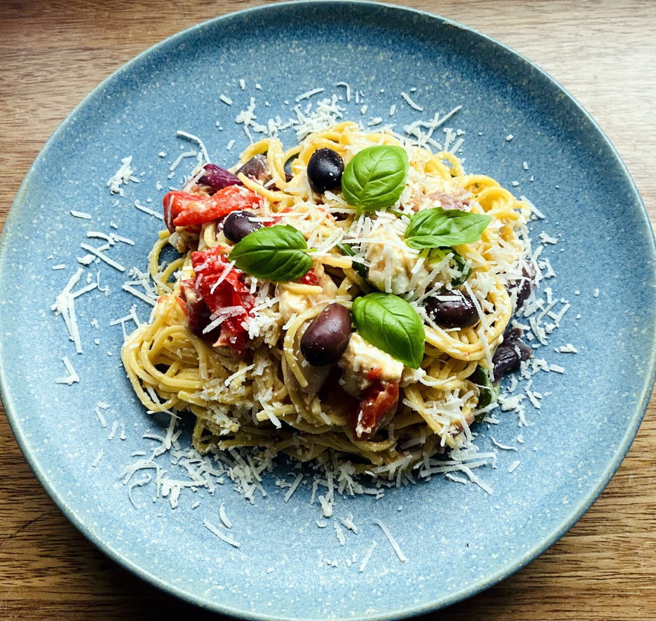 Opskrift: Lun pastasalat fra det sunde Middelhavskøkken